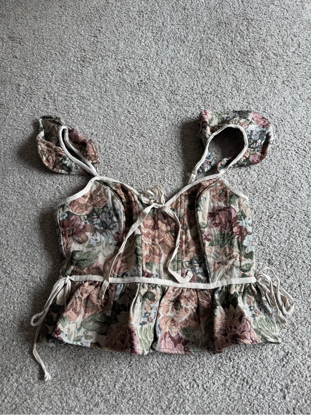 vestique Floral Tie-Front Peplum Tank Top in Cream, Pink, Green